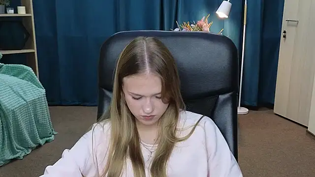 JadeMacoreno élő XXX-chatje