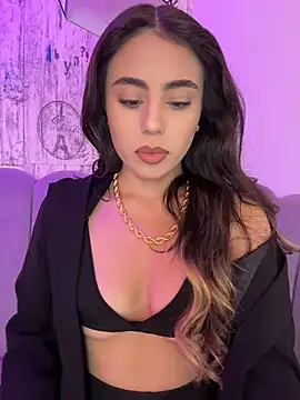 AbyThompson Adlı Modelin Canlı XXX Sohbeti