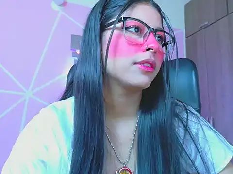 Živý XXX chat _ALLYSON18_