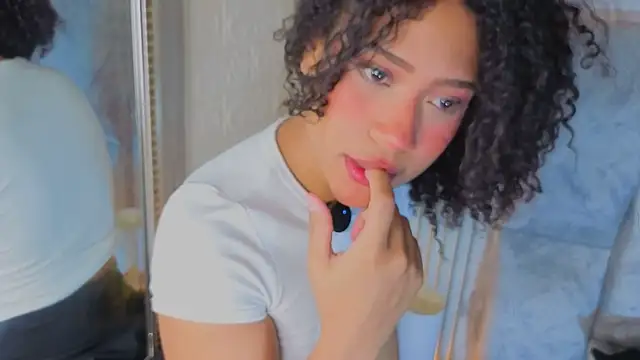 Meganisperfect69n Live XXX chat