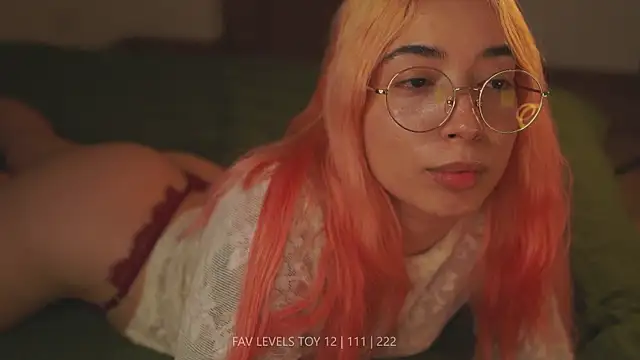 חדר צ'אט בשידור חי של dearnina_