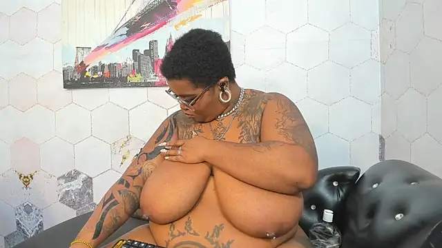 Anaa_Fuentess Adlı Modelin Canlı XXX Sohbeti