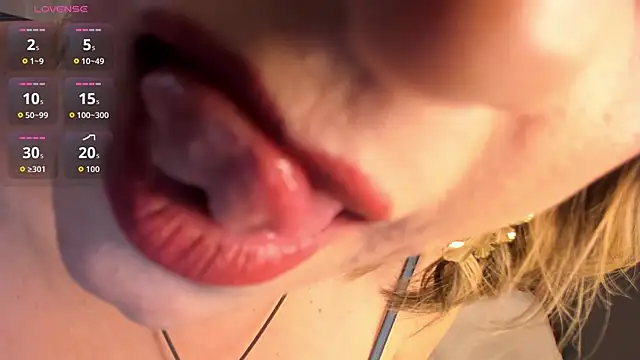 Charlot_milf's Live XXX Chat