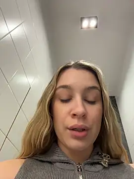SashaCatt Chat XXX in diretta