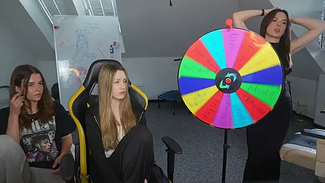AriaAstra webcam show