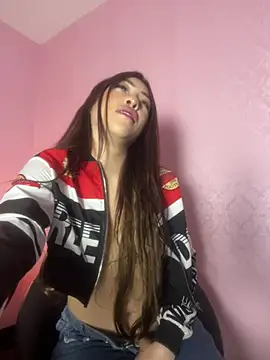DAKOTA_SAKURA Chat XXX in diretta