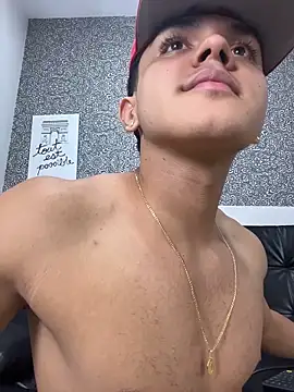 Chat +18 de _TaylorBlack ao vivo