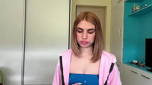 CasseyParnes – Naživo XXX chat