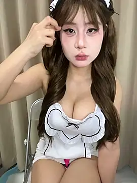 Uli_a Adlı Modelin Canlı XXX Sohbeti