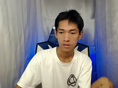 riks_tyler Pertunjukan Webcam