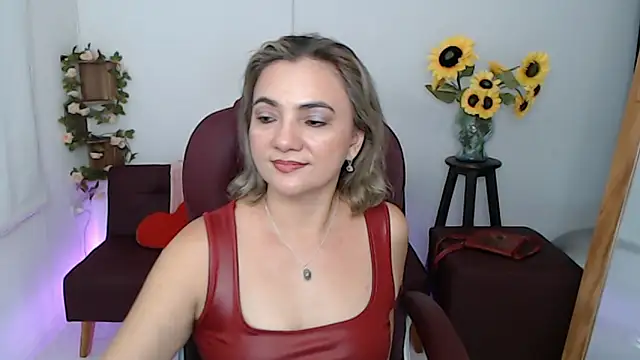 Chat +18 de ana_milf ao vivo