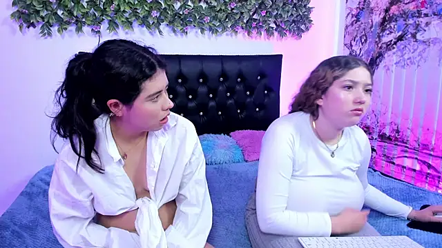 valeria_and_zoe Chat XXX in diretta