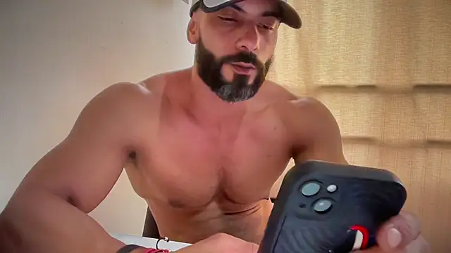 romeolovedark Adlı Modelin Canlı XXX Sohbeti