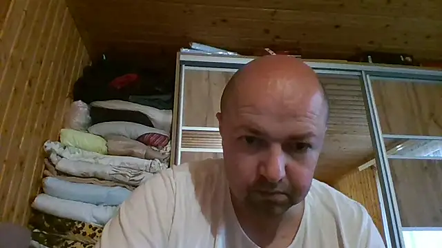 Luceriusbigass Chat XXX in diretta
