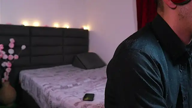 Chat XXX ao vivo de kathieandpovcock1