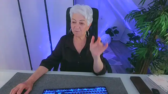 Webkamerová show LovelyHelena