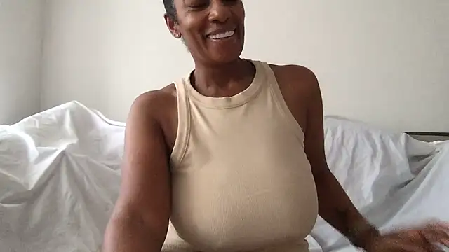 ThatNanNextDoor's Live XXX Chat