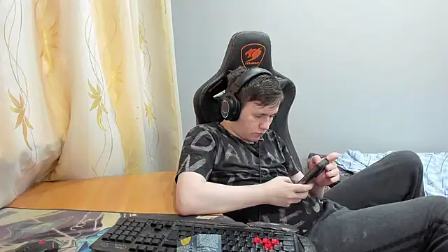 XXX chat uživo modela iliaskrislove