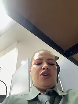 Chat XXX ao vivo de Ariana-07