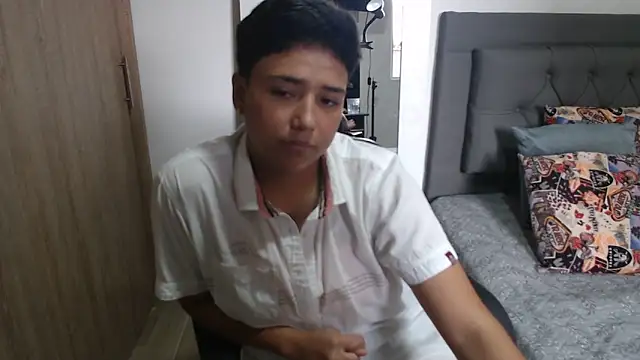 BlakeTaylor21 Live XXX-chat
