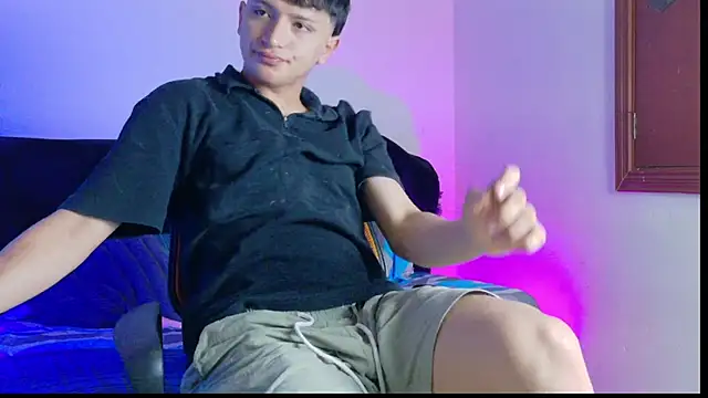 SaNti_ll élő XXX-chatje