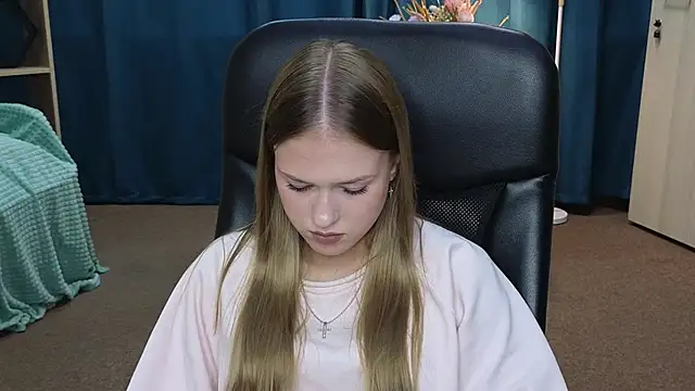 JadeMacoreno XXX чат на живо