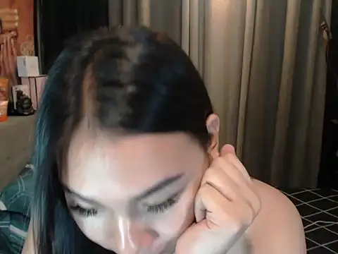YourHotBambie Webcam Show