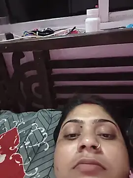 Aanushaka live XXX chat
