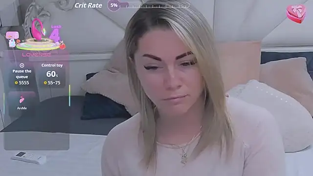 AdelleDeep Show in webcam