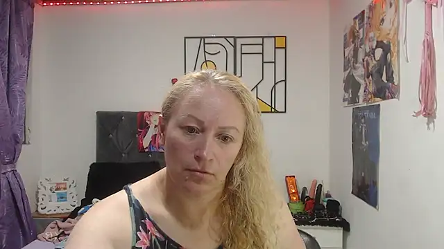 Chat XXX en directo de emperabigbootybigass