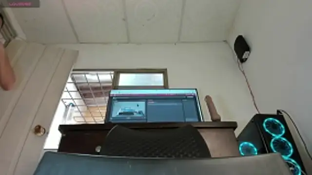 Chat +18 de nickytabitch ao vivo