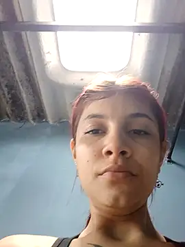 Show modela Thamaragomexxx na web-kameri