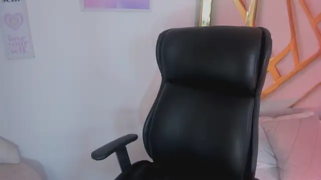 LanaJones_'s Live XXX Chat