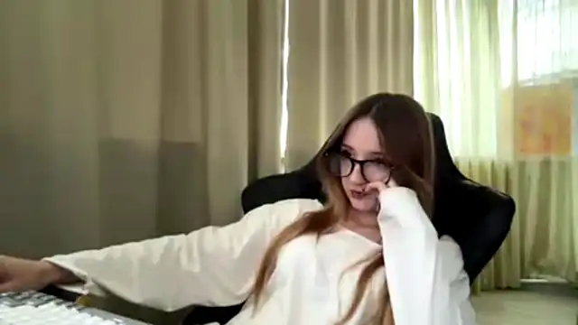 Chat XXX ao vivo de Sunshine_Kira