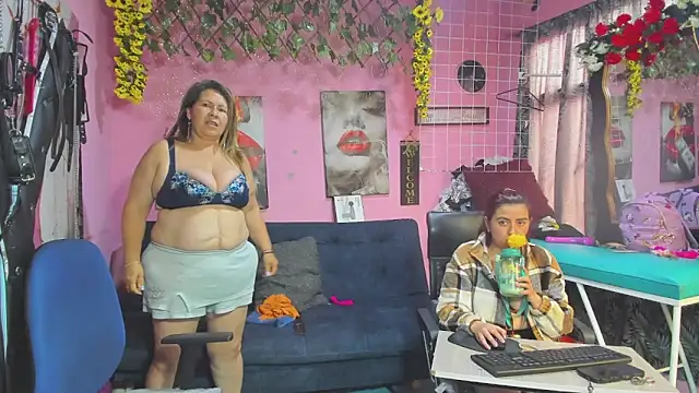 lesbiancuple Chat XXX live