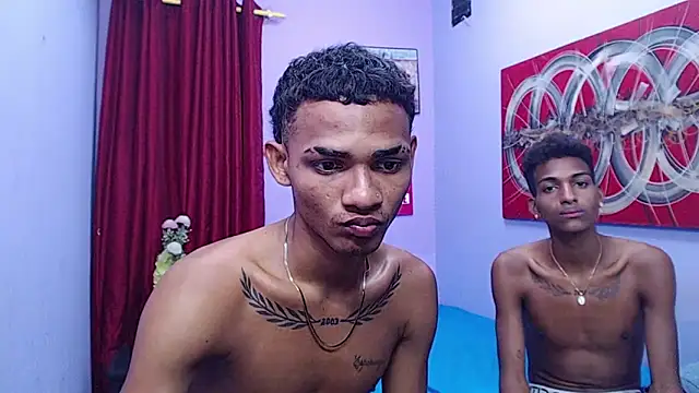 Pertunjukan Kamera Web black_twinks