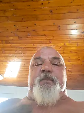 Chat XXX en directo de Newfiesausage1972