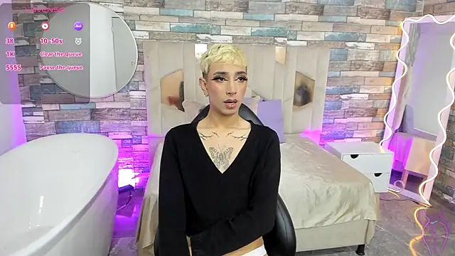 Chat XXX en directo de CYRUS_TAY