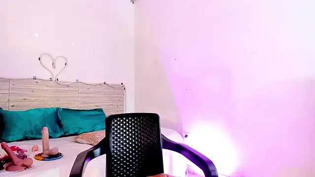 Chat XXX en directo de lilahSweet