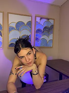 freyaa__1: απευθ είας συνομιλία ΧΧΧ