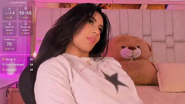Chatroom XXX en direct de KatherineRuiz_