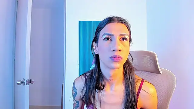 Chat +18 de sofiaa_grey_ ao vivo