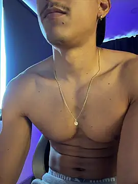 Liam_V 在線直播表演