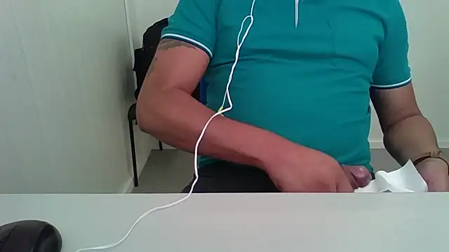 Moreno_Casado_Safado: διαδικτυακό σόου στην κάμερα