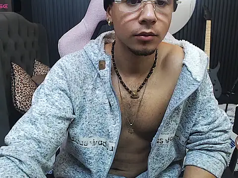צ'אט XXX בשידור חי של jbarto_