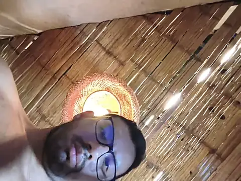 צ'אט XXX בשידור חי של JacobWestt