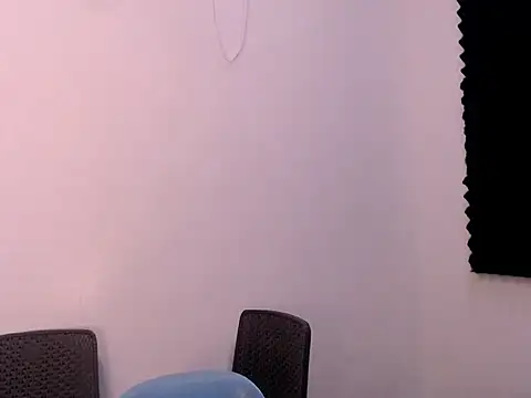 Chat +18 de goddess_athena69 ao vivo