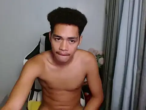Živý XXX chat curlyasian_njxx