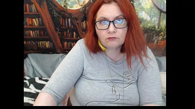 PlayfullMature Chat XXX live