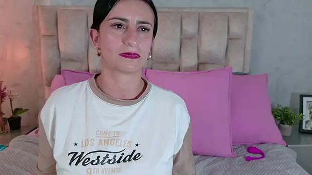 XXX chat uživo modela Megan_fenix